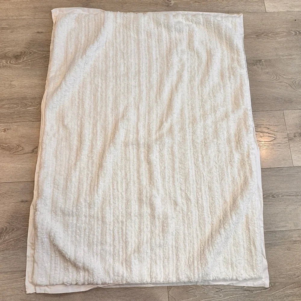 Pottery Barn Kids Plush Throw Baby Blanket Cream Textured Baby Velour Back
